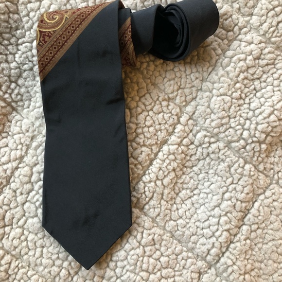 Pancaldi Black and Tan Paisley Print Silk Tie - Picture 2 of 5